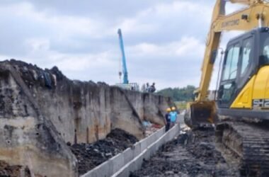 pemasangan u-ditch dilapangan